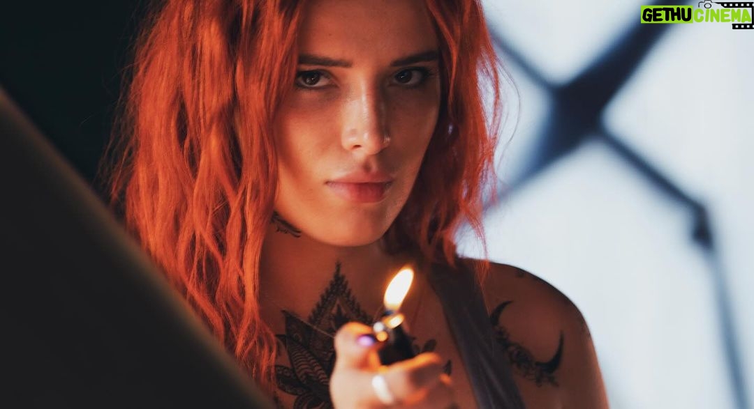 Bella Thorne Instagram - I love this book & I am so excited to be part of the movie!! Thank you SAG-AFTRA for your support 🙏 #rumblethroughthedarkmovie opens in US theaters FRIDAY Nov 3 — check ur favorite!! Digital release Nov 10