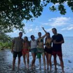 Bella Thorne Instagram - Always the best time with all my best friends!! I wanna thank my ladies @alexayarnell @calialb for going out of their way to plan me the most perfect day and I want to thank @airbnb as well for literally the most amazing house anyone has ever laid eyes on!! @jeffbeacher I luv uuuuu