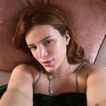 Bella Thorne Instagram - Does anyone else wake up and take selfies ?:) After weeks of prep and long night shoots skin is poppin!!! My brain body and knees are tired from directing but the skin is NOT 🥹👏😍