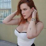 Bella Thorne Instagram – I’m picking 3 special people to send rings to!! Comment ur fave @thornedynasty ring and I’ll dm u if I picked u!! 💍🖤