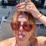 Bella Thorne Instagram – 📝😎💍❤️
