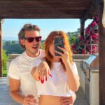Bella Thorne Instagram - @bellathorne is engaged! The actress and director has found love with entrepreneur Mark Emms, the producer behind #BadVegan and the co-owner of New York City hotspot the @themulberrybar. The two met last year on the beach in Ibiza at #CaraDelevingne’s birthday party, and according to Thorne, “It was love at first sight as the sun rose.” Tap the link in our bio for all the details.