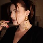 Bella Thorne Instagram - Schiaparelli’s use of female nipples had me thinking about mothers everywhere and how thankful I am for mine. We nourish our children through the nipples before we can nourish their hearts and minds as they grow.