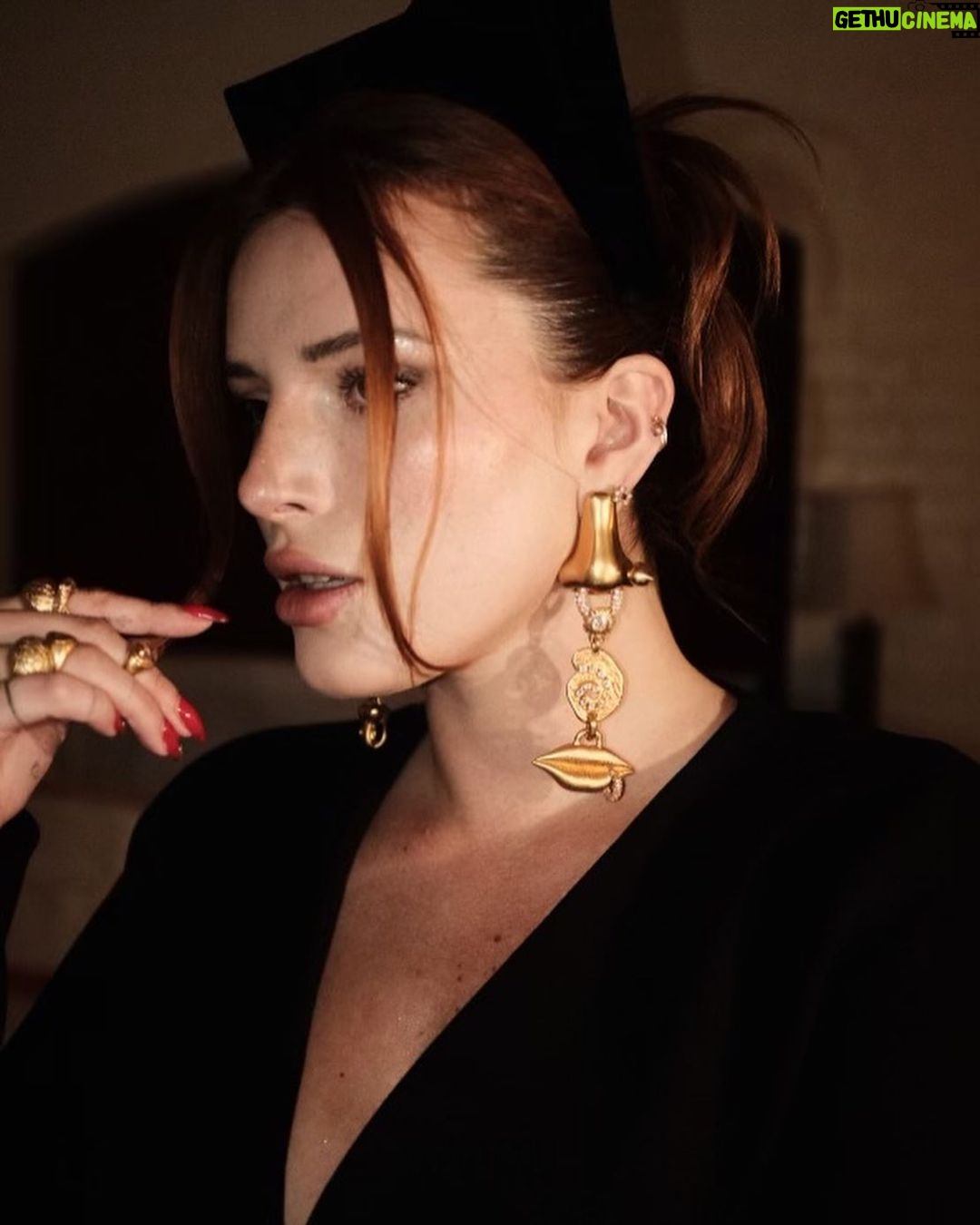 Bella Thorne Instagram - Schiaparelli’s use of female nipples had me thinking about mothers everywhere and how thankful I am for mine. We nourish our children through the nipples before we can nourish their hearts and minds as they grow.