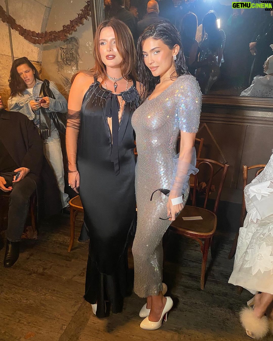 Bella Thorne Instagram - Thank you for having me @renzorosso @stefano.rosso.brave 🖤 @maisonmargiela @jgalliano was everything and I got to wear my @thornedynasty Jewlery with this amazing look that I loved so much!! Paris,France