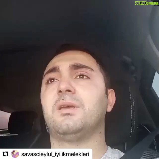 Berkan Şal Instagram - Bir babanın çıglıgını duymaktan aciz, çag atlayan ve çağ atladıgını idda eden soytarılar. Bir babanın , annenin, bebegin ve böyle yüzlercesinin çıglıgını duymanız için ne yapmalıyız. Bir devlet, hükümet olarak bu çocuklara bağ bağışlamanızı beklemiyoruz. Sadece görevinizi yapın. En dogal yaşam haklarını da savunmuyorsanız ne işe yararsınız.