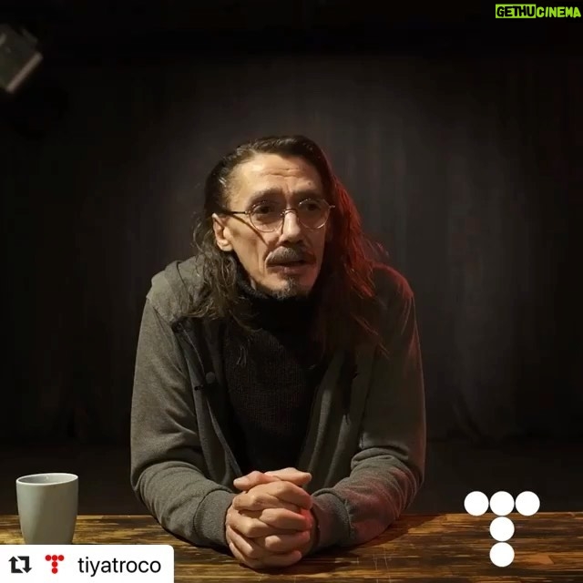 Berkan Şal Instagram - Bu keyifli röportaj İçin @tiyatroco ekibine teşekkürler. Röportajın tamamı #tiyatroco YouTube kanalında. 🎭 #BerkanŞal #KökSahneSanatları #Tiyatro