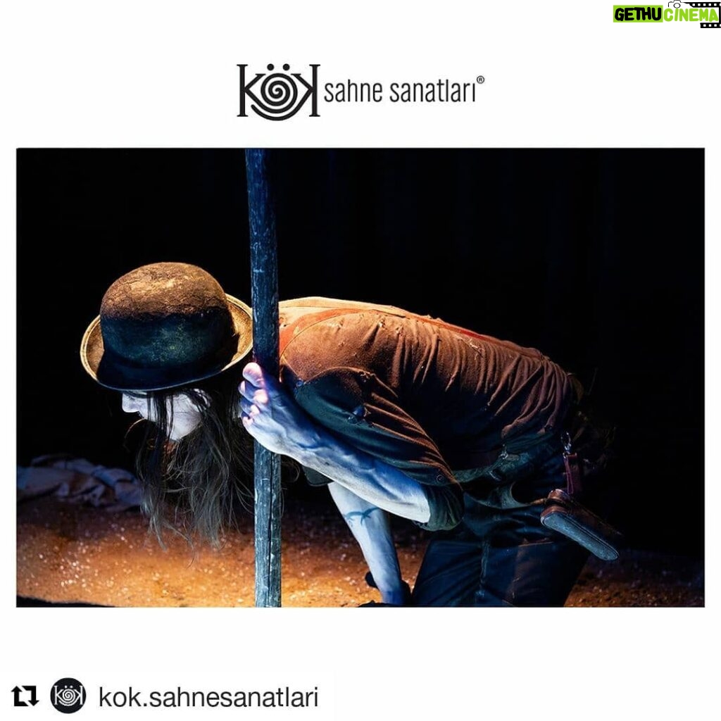 Berkan Şal Instagram - #Repost @kok.sahnesanatlari (@get_repost) ・・・ ''Nasıl yaşadığımızı nasıl gömüldüğümüz gösterir aslında.'' #Koleksiyoncu Şubat ayının ilk gösterimi ile yarın akşam 20:30'da Farabi Sahnesi 'nde tiyatroseverlerle buluşuyor. #TiyatroYaşayacak 🎭 Berkan Sal ve Özbir Erciyas'ın oyunculuğunu gerçekleştirdiği oyunumuz için biletlerine www.koksahnesanatlari.com üzerinden ulaşabilirsiz. @berkansal @ozbirerciyas @hakan_boyav Fotoğraf: @berfegulhan #Tiyatro #Ankara #Etkinlik #Sanat #Biletix #Art #BehzatÇ