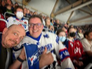 Bernhard Hoëcker Instagram - Sowas von Unterstützung!
#adlersocialwall #adlermannheim
