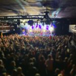 Bernhard Hoëcker Instagram - Danke. Was für ein schöner Abend! Ahoi Kapitän! @schandmaulband @grossefreiheit36 #konzert #hamburg