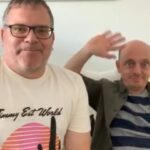 Bernhard Hoëcker Instagram - Inspiriert durch die Serie „the wrong man“ hat Elton mich zu einem Spiel herrausgefordert.... viel Spass #elton @elton #filmzitateraten #spass