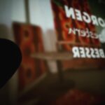 Bernhard Hoëcker Instagram - Herzliche Grüsse aus dem wunderschönen Bebra! Der der vielen, vielen Tipps wird meine Stimme immer besser. Heute bin ich in Ellis Saal und NOCH besser zu verstehen als die letzten Tage. Gesungen wird aber vielleicht doch erst wieder am Samstag. Und: Das Motiv eignet sich für meine Standardbearbeitung wirklich GAR nicht Kulturverein Ellis Saal e.V. Bebra Tourismus #solo #standup #comedy #stimmeweg #heiserkeit