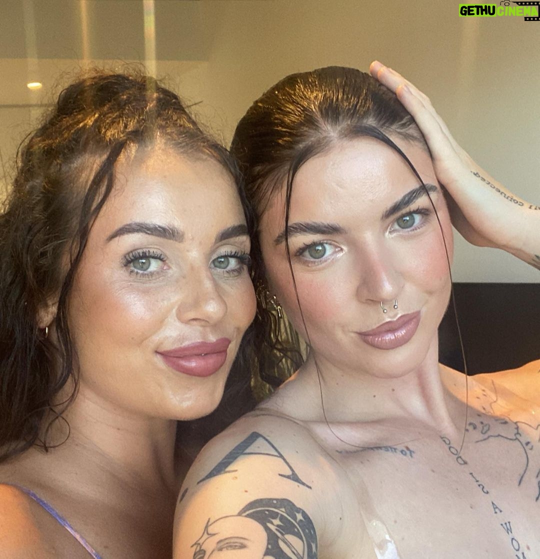 Beth Spiby - 822 Likes - 2 weeks in Melbourne ❤️ and Adelaide. And Sydney 🤣