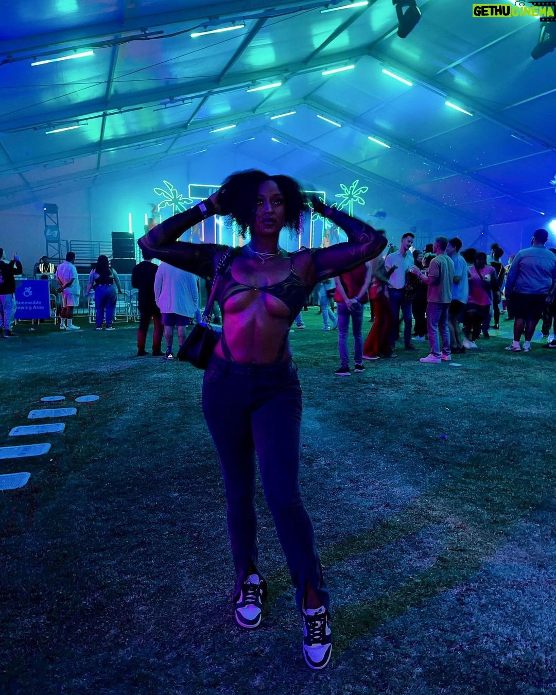 Bethany Clayton Instagram - LA Pride was sooo fun !! 🏳️🌈💕 p.s. @theestallion is still that bitch 🔥⚡️