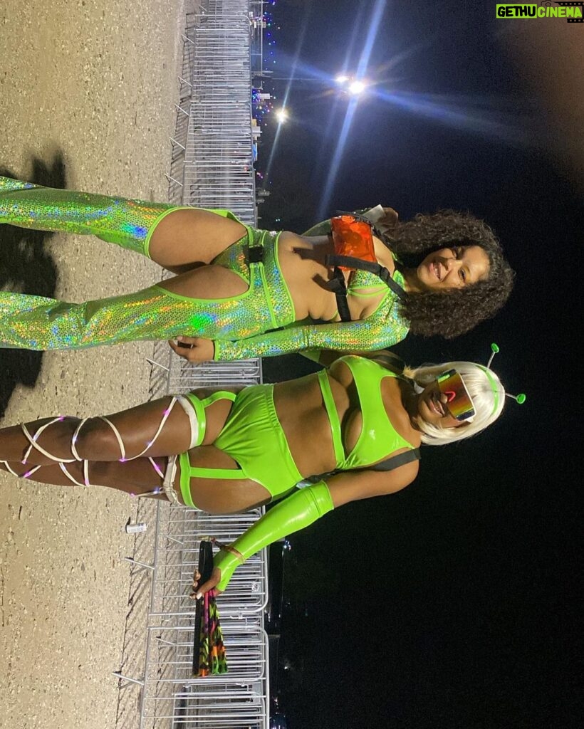 Bethany Clayton Instagram - THE REAL ALIEN SUPERSTAR 👽💚💫 easily one of the best weekends of my life!! 🤍 •Outfit & accessories @iheartraves •Shoes: @ravewonderland Nocturnal Wonderland