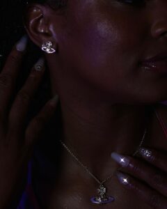 Bethany Clayton Instagram - Thinking of all the happiness you could be bringing me…💞🩷💘💗💖♎️ Specials thanks to my twinnn @charlessuxx for the beautiful @viviennewestwood matching earrings & necklace! By far my favorite gift this year! This set needed a moment of her own. ✨💫🪐🌙 🩷 #thankgoditslibraseason #happybirthmonthtome Calabasas Hills, Calabasas