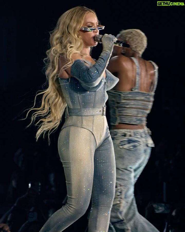 Beyoncé Instagram - Vancouver, British Columbia