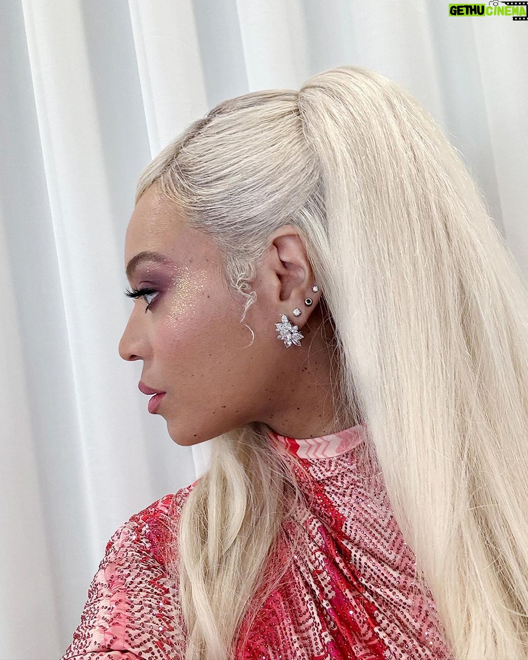 Beyoncé - 4.1 Million Likes -