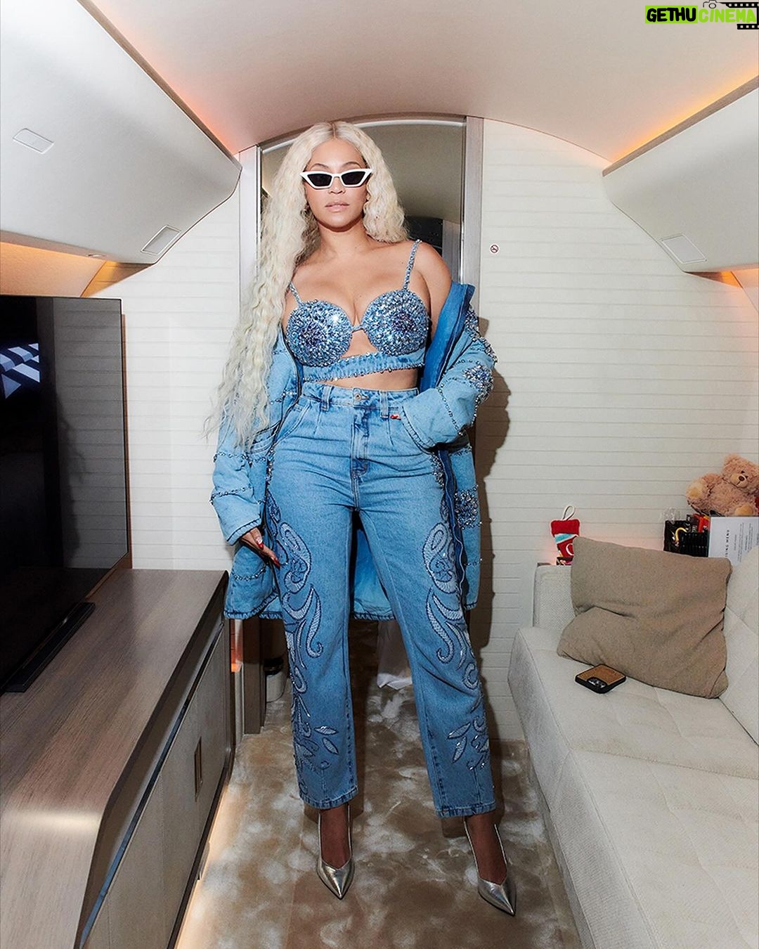 Beyoncé - 4.4 Million Likes -