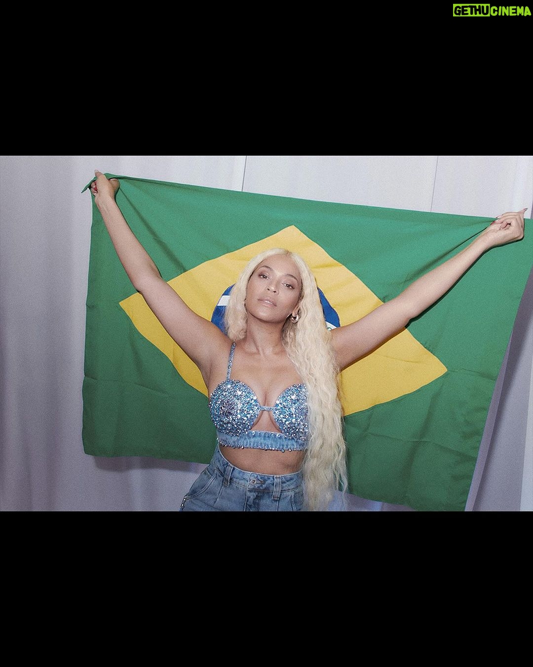 Beyoncé - 4.4 Million Likes -