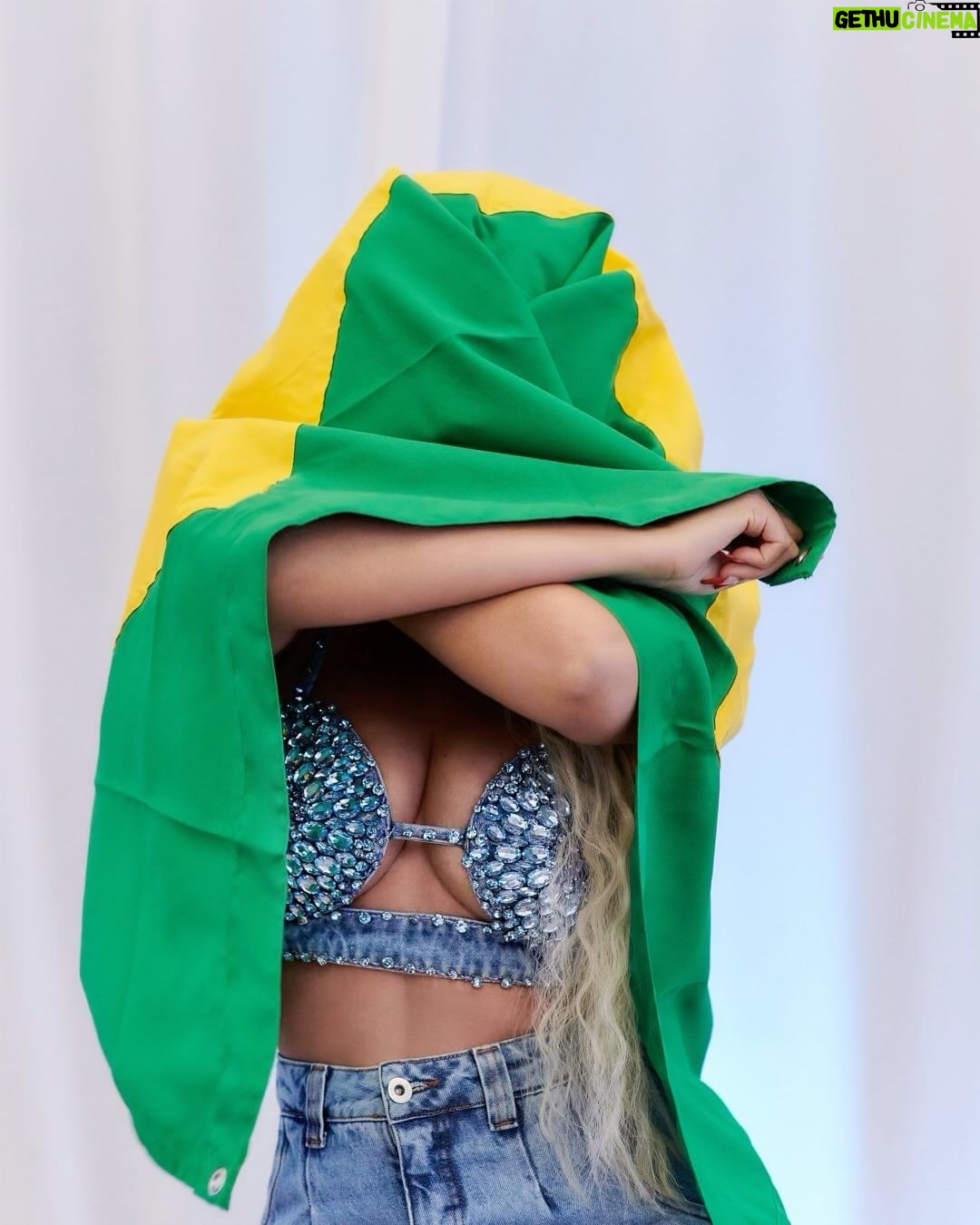 Beyoncé - 4.4 Million Likes -