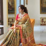 Bhagyashree Instagram - Patola ! Wrapped in the craftsmanship of #incredibleindia The delicate art of weaving, thread by thread, taking a duration of 6mnths to a year to make, the pride of Gujarat. Its workmanship being so significant, it was given the honor of being part of "Streedhan" in earlier times, and even earmarked as a family heirloom. #weavesofindia #traditionalwear #saree #sari #bebeautiful #sareelove #traditional #weavers #beyourownkindofbeautiful 📷@pinkiemakhijani HMU @nishthabhandari @roopavohrafinejewellery