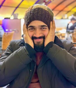 Bhuvan Bam Instagram - Day 1 dump! ☀️ 1. Dinner puppy ready 2. Sunrise from my window 3. Aloo Puri for breakfast 4. Red Moon Night 5. How I want to be 6. What I want to do #NewYear #Hills Mashobra