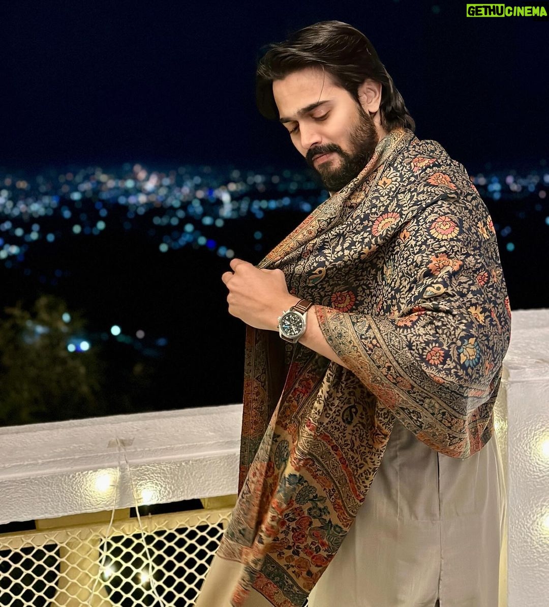 Bhuvan Bam - 1.5 Million Likes - Koi aaj buney khwaab, aise kaise 😊