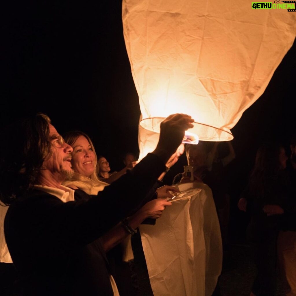 Bianca Roe Instagram - Wish lanterns.. @villamagnan @channon_roe they really do come true.. 💋 Biarritz, France