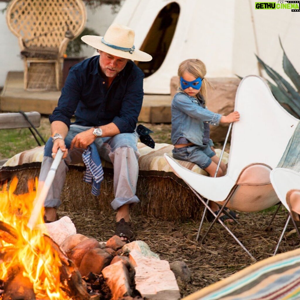 Bianca Roe Instagram - It’s a week until Father’s Day, there are so many ways to show our gratitude, fireside stories are some of the best nights at our house and watching these two together, warms my heart. @channon_roe 💙 📷 @brittanyambridge for @surfshack_laidbackliving @ninafreudenberger In the Field, Ojai