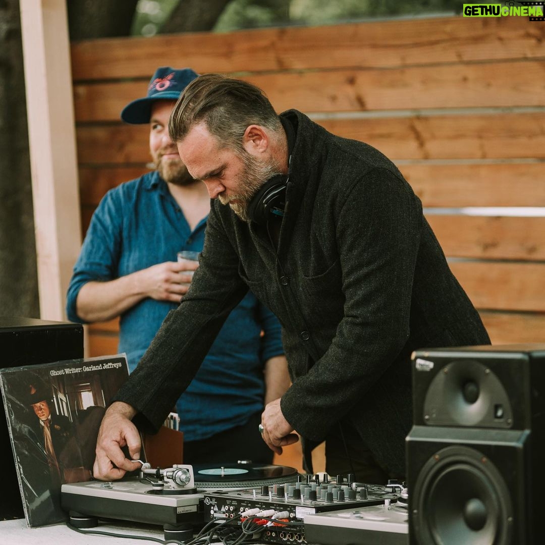 Bianca Roe Instagram - Time to Dance.. let your hair down.. and dance I say, dance! Saturday May 21st, 2-8 pm @stormymondaygoods on the turntables. 📷 @nothinmyst Ojai, California