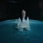 Billie Eilish Instagram - @labrinth !!!!!!!!!!!! “Never Felt So Alone” is out nowwwwwwwww!! 🥳🥳 i feel so honored to be on this song with lab :’’’) absolutely no hesitation at all when he asked me to be on it. thought i’d just keep it a surprise ;) lab deserves everything & more. he’s brilliant 🫀🫀🫀 @finneas & i had lots of fun playing around on this one