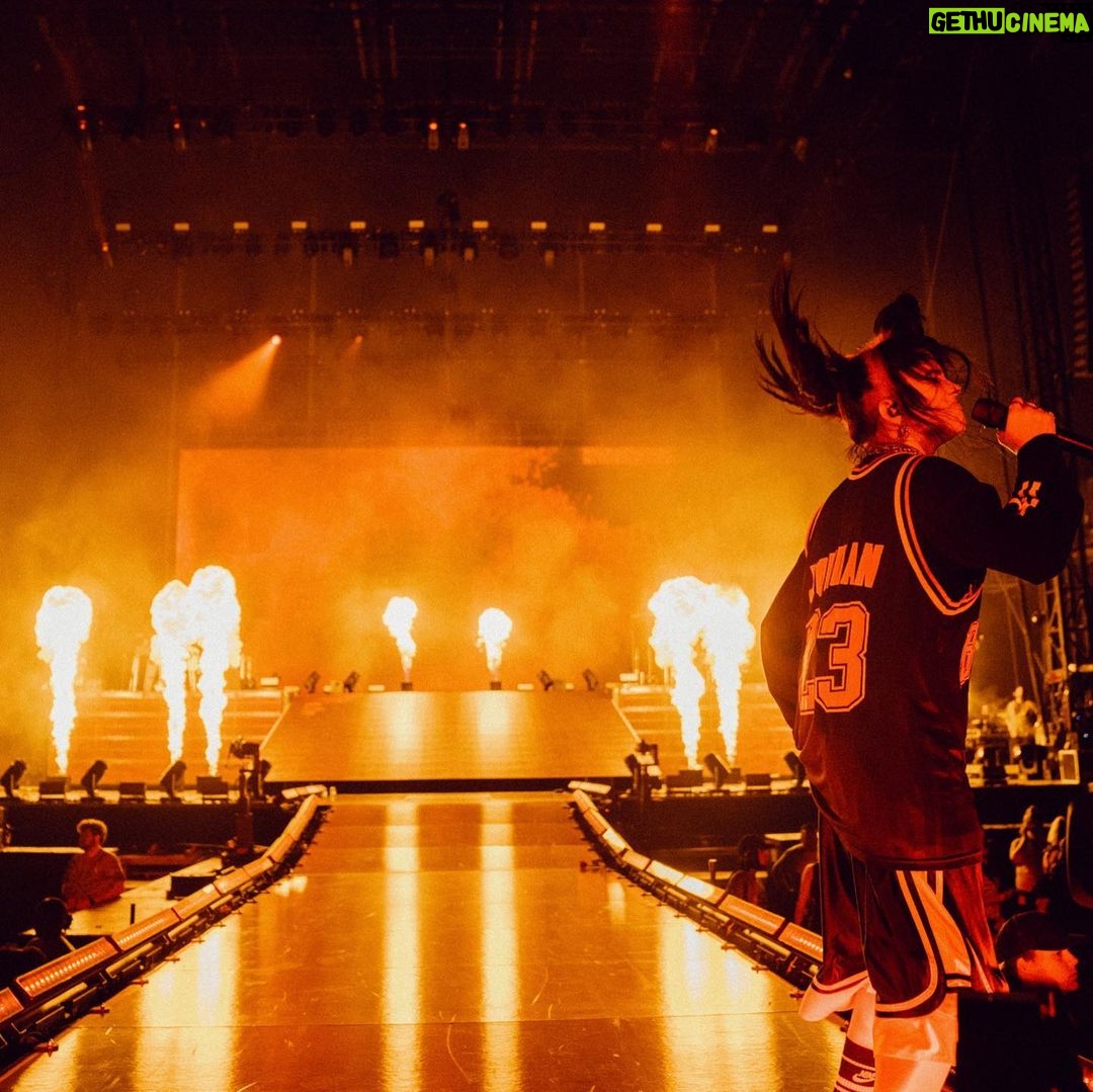 Billie Eilish Instagram - lollaβ€οΈβπ₯β€οΈβπ₯β€οΈβπ₯β€οΈβπ₯β€οΈβπ₯β€οΈβπ₯β€οΈβπ₯ Chicago, Illinois