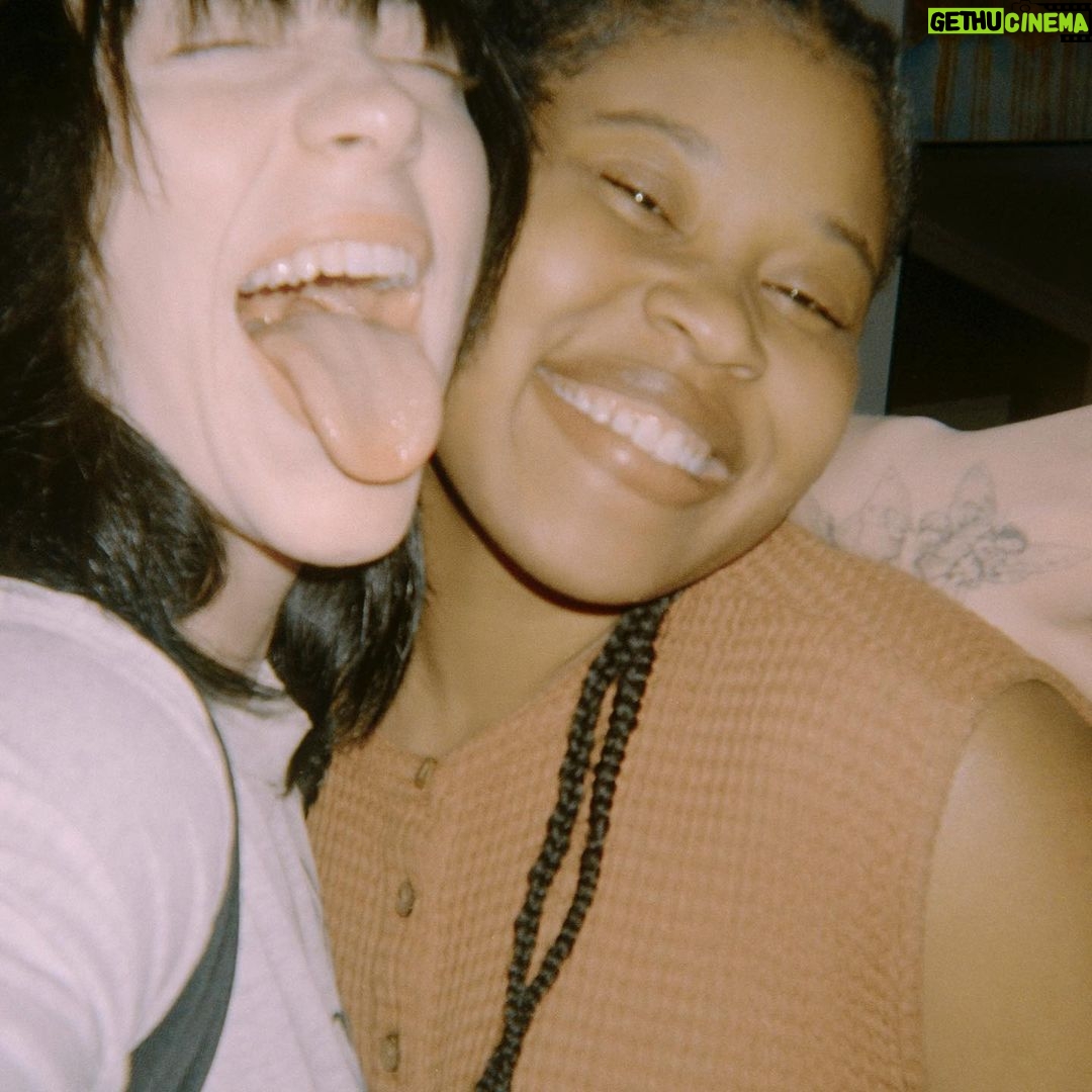 Billie Eilish Instagram - :’) last may. so much joy mannnnn @domfishback you are my idol. watching dom do her fuckin thing was one of the most amazing experiences of my life. this girl is fucking unbelievable. will cherish you forever dom love you so much. i feel so honored to be a part of something so special, surrounded by PEOPLE so special. @donaldglover if it wasn’t for you i wouldn’t be the artist or person i am today. @ibraake & @janinenabers you rock my socks off. truly can’t BELIEVE my reality sometimes. STREAM “SWARM”!! @swarmonprime 🐝🐝🐝