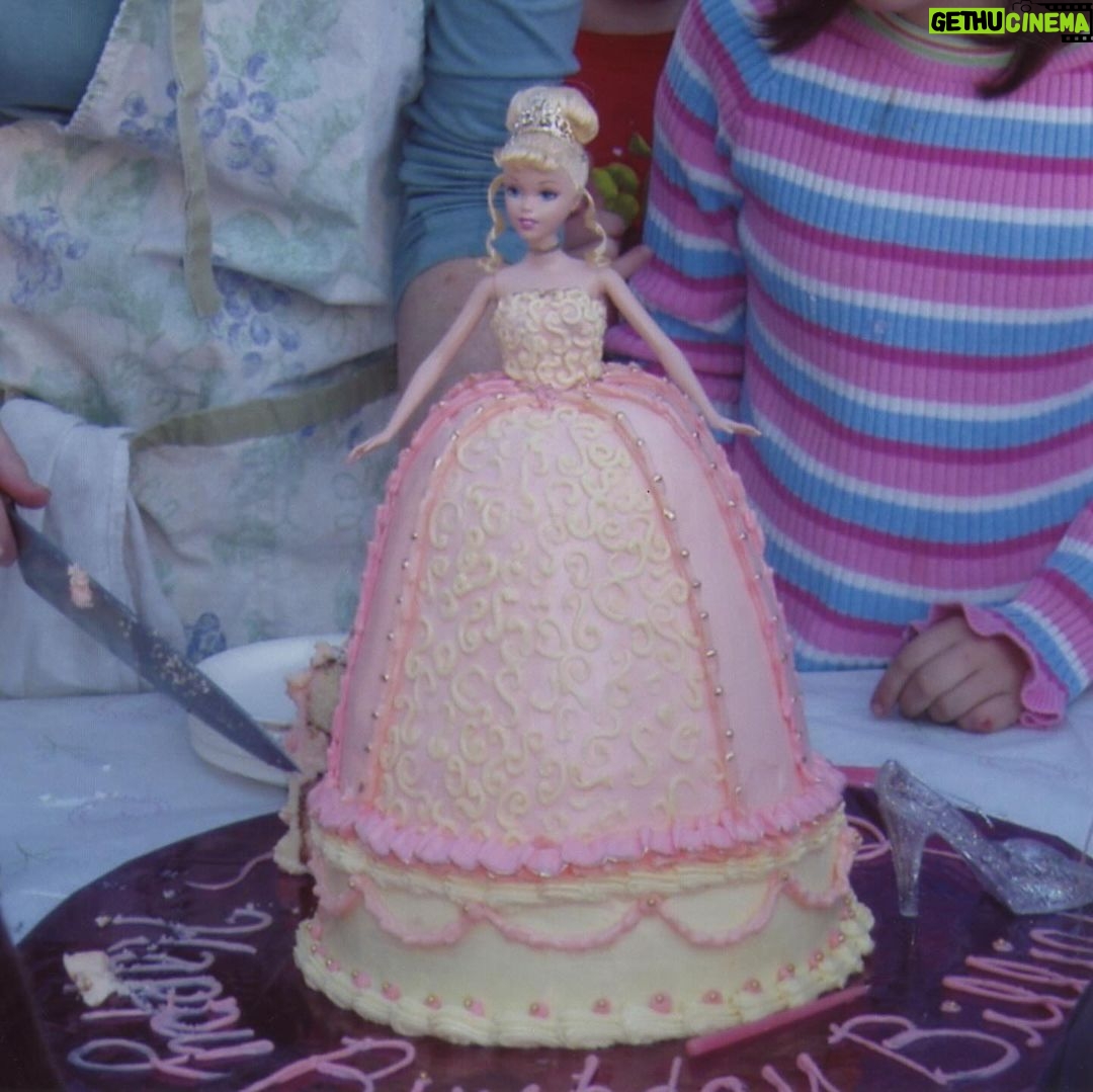 Billie Eilish Instagram - <3333 thank you to @theacademy for shortlisting βWhat Was I Made For?β in the Best Original Song category today. sooo grateful to be a part of @barbiethemovie. thank you greta, @iammarkronson, and @wyattish πππ @finneas