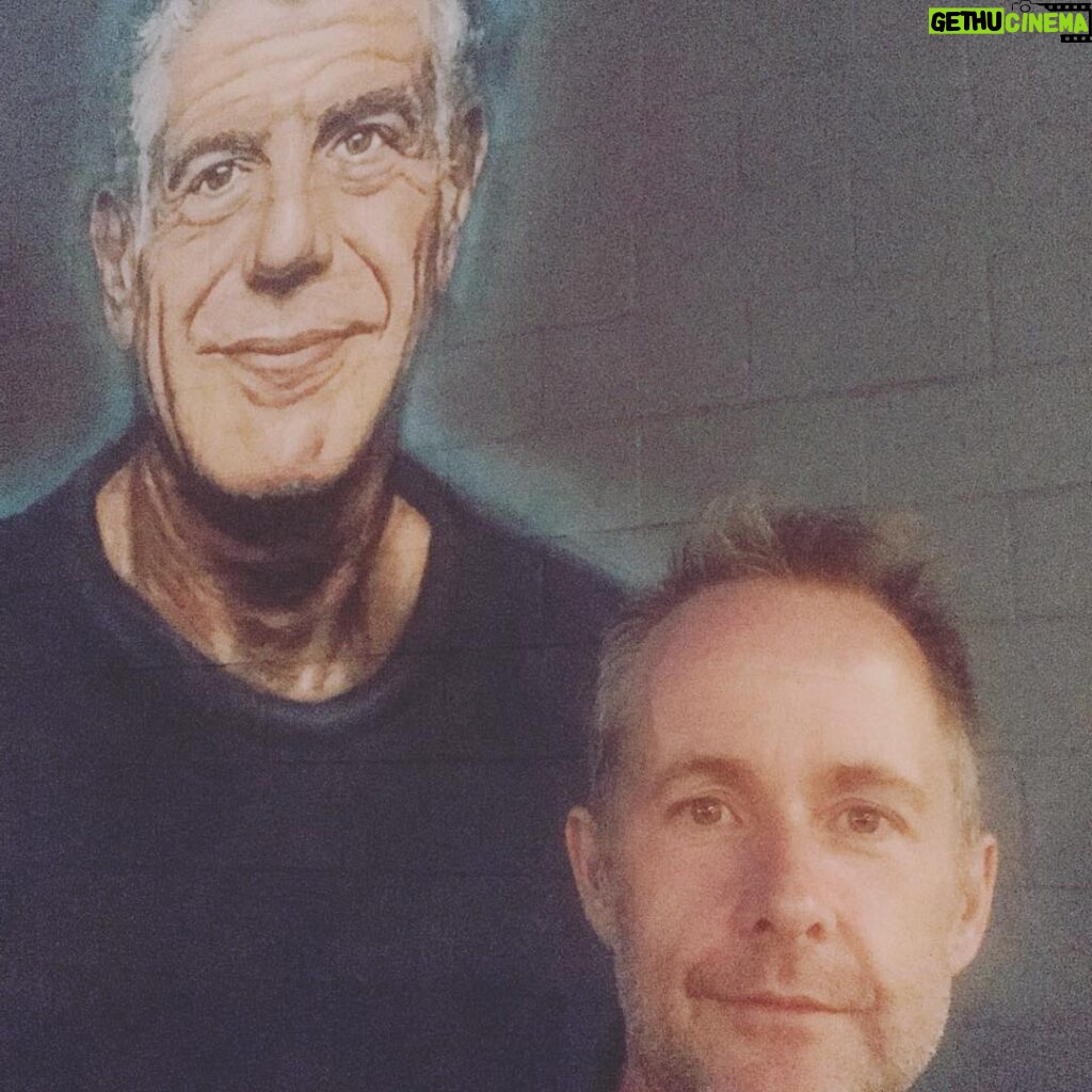 Billy Boyd Instagram - Saw a lovely piece of art on a wall when I was out on a walk tonight.