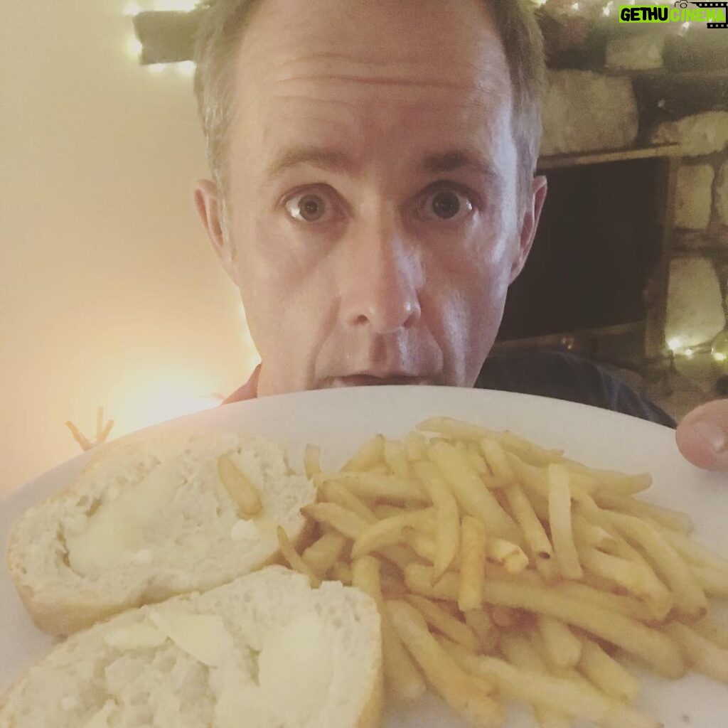 Billy Boyd Instagram - Get fries/chips put them on buttered white bread and you have a “piece and chips” and you have won dinner. #not100%healthy #pieceandchips