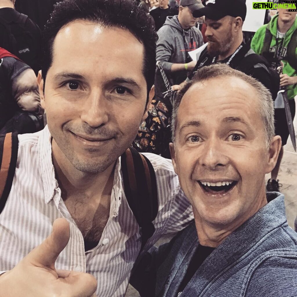 Billy Boyd Instagram - Arturo came all the way from Veracruz to @wizardworld . What a guy! Thank you Arturo. If you see him on the show floor but him a gift! #philadelphia