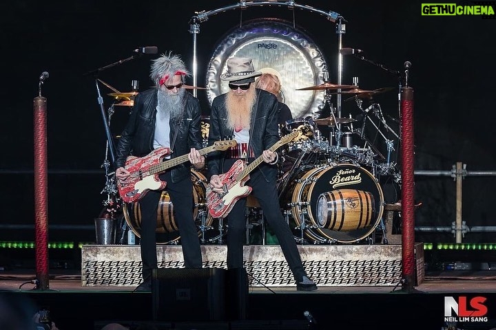 Billy Gibbons Instagram - Repost from @limsangphotography • 2021-08-19: @zztop #ZZTop #SOLDOUT @tulalipresortcasino #TulalipCasinoResort #TulalipAmphitheatre