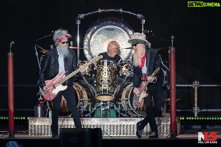 Billy Gibbons Instagram - Repost from @limsangphotography • 2021-08-19: @zztop #ZZTop #SOLDOUT @tulalipresortcasino #TulalipCasinoResort #TulalipAmphitheatre