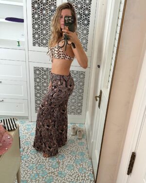 Blake Lively Instagram - she sells seashells down by the seashore