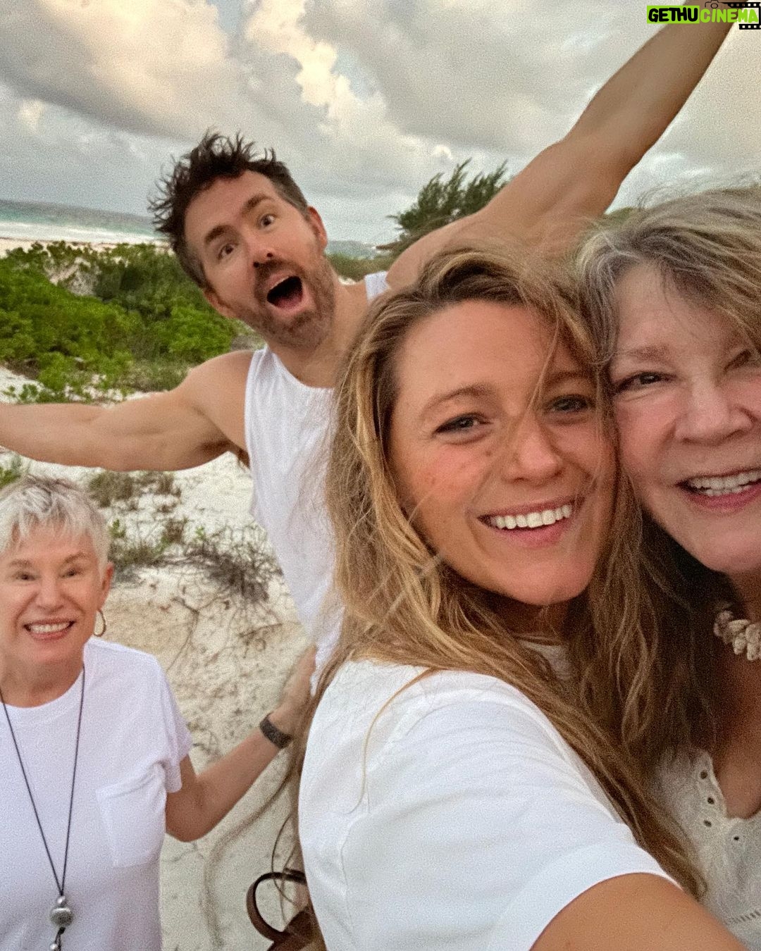 Blake Lively - 5.4 Million Likes - she sells seashells down by the seashore