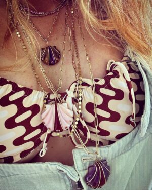 Blake Lively Instagram - she sells seashells down by the seashore