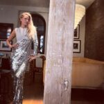 Blake Lively Instagram - Let’s take it back to the “night before” party. A little hint of things to come🗽 thanks to @thombrowne Yes I took these on a self timer bc everyone was asleep when I got home at 9. Sorry outfit. You deserved better.