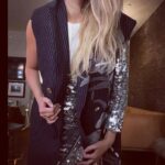 Blake Lively Instagram - Let’s take it back to the “night before” party. A little hint of things to come🗽 thanks to @thombrowne Yes I took these on a self timer bc everyone was asleep when I got home at 9. Sorry outfit. You deserved better.