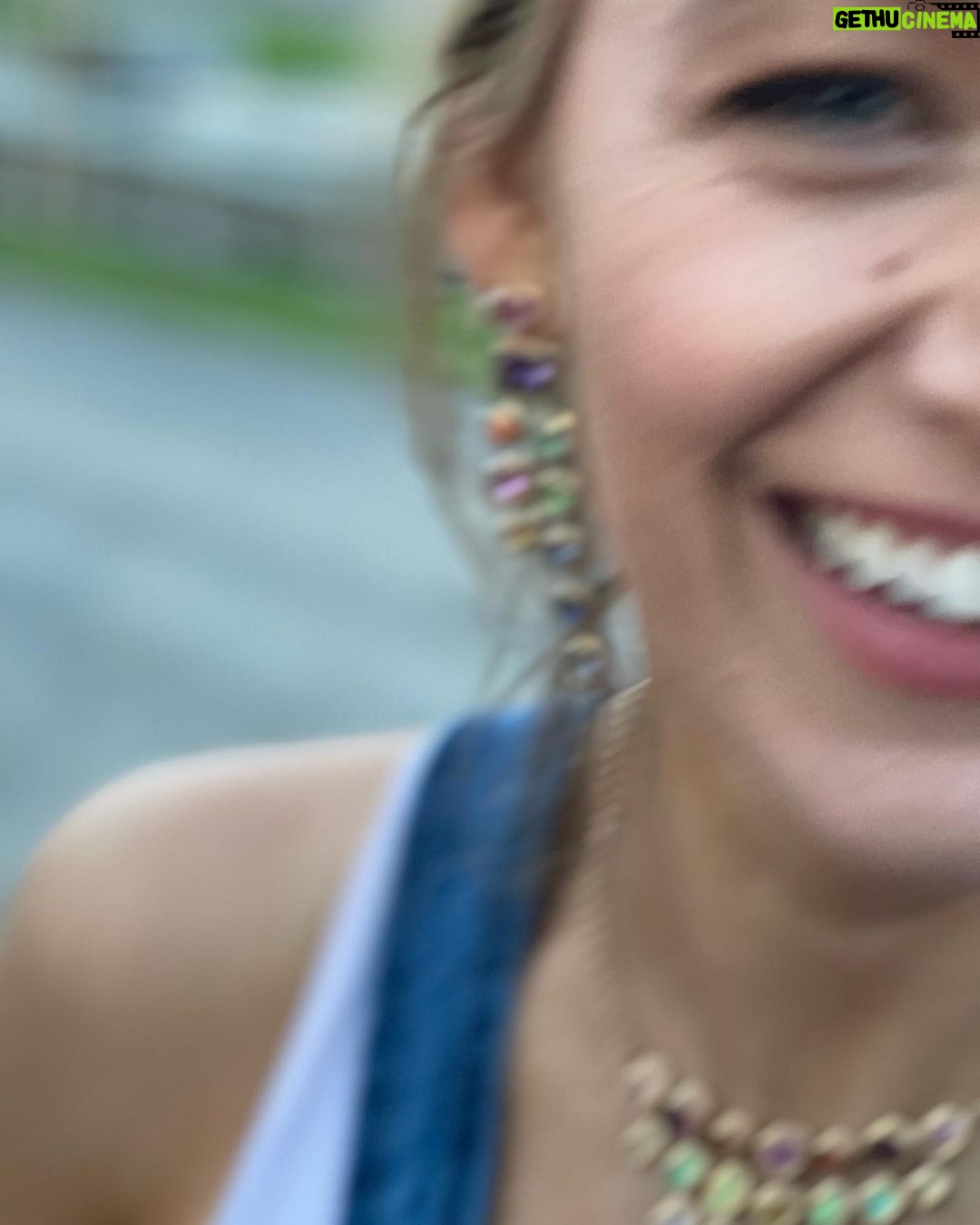 Blake Lively Instagram - Overall… it was a good day.