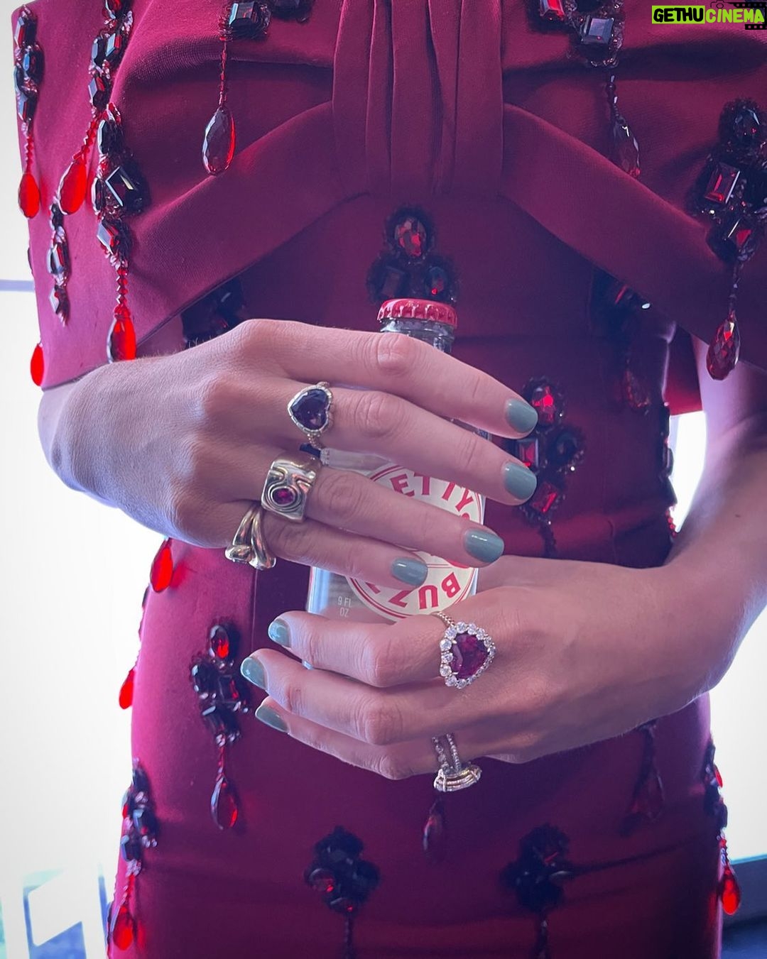 Blake Lively Instagram - My hand modeling career is really taking off. ✈️