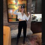 Blake Lively Instagram - Mom&Dad Girl Summer. Thanks @clintfrazierr for being my personal stylist. This hat is a vast improvement from the 💩 I showed up in. After 14 years in NY, I think tonight made me an official Yankee... ⚾️🍎