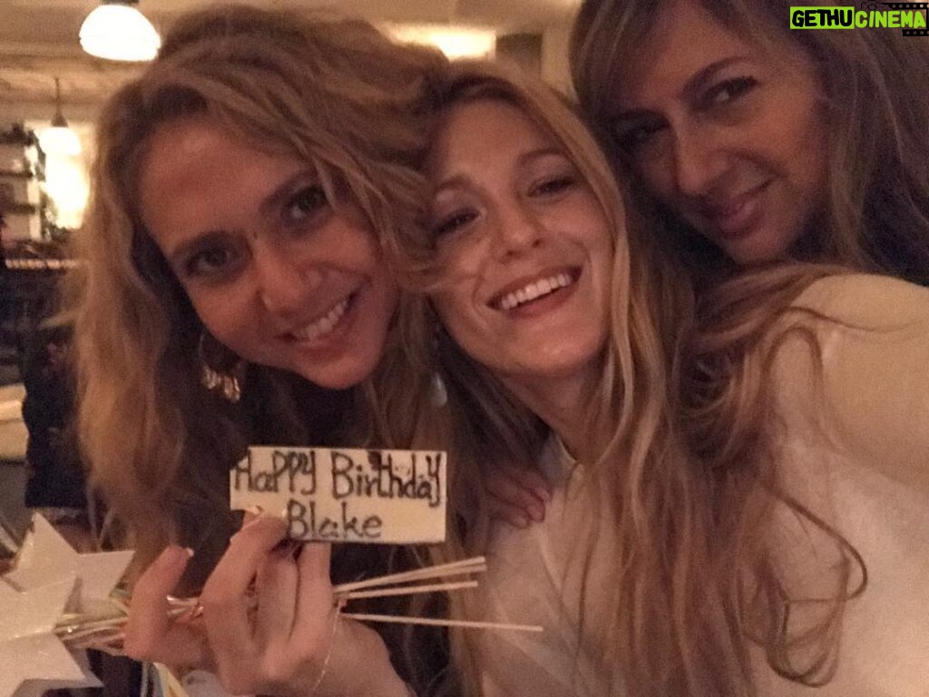 Blake Lively Instagram - Best bday surprise = my sisters from a different mama @lorraineschwartz @ofirajewelz 💕🎂💕Love you til I'm 40. But not a day longer.