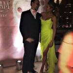 Blake Lively Instagram - Just chillin with my best friend @markryden !!!!!!!!! 😆😆💀👏🏼😁😳😱🙃😄😆😁✨💫🤸‍♂️🤸‍♀️🎉📯💕💕 ok, only best friend in my head. But still... no one has to know.